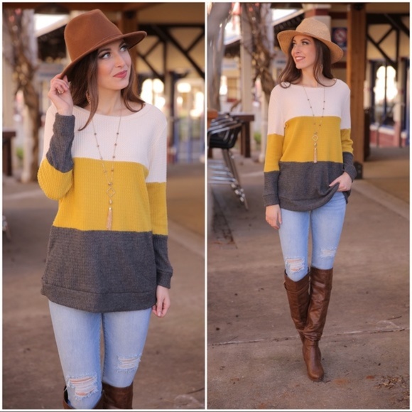 LAST ONE! Thermal Color Block Tunic - Picture 2 of 4